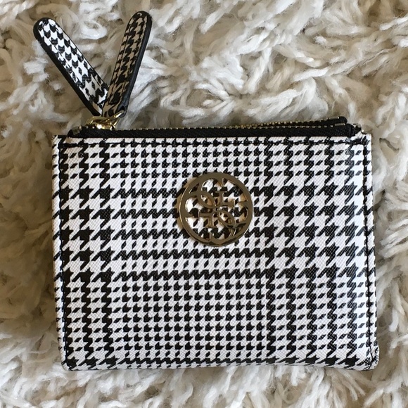 ✨GUESS WALLET - Picture 1 of 3